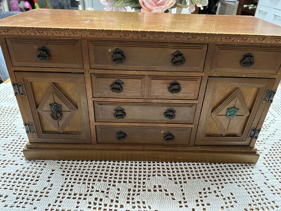 Movel pequeno antigo