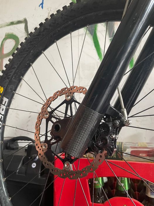 Rower zjazdowy DH zjazdowka  Scott gambler fox 49 kashima grip2hope v4