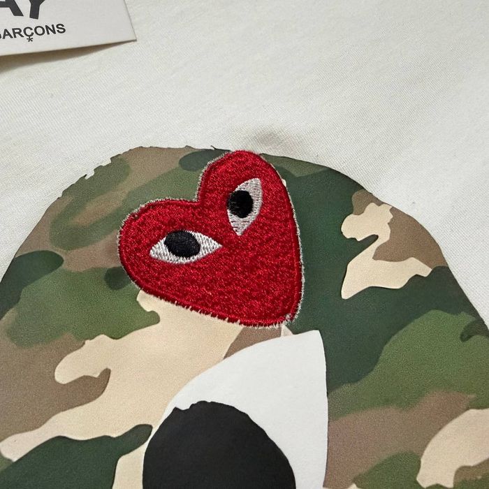 Футболка Comme des Garcons Play Logo унисекс плей с сердцем