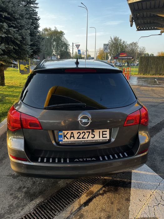 Opel Astra j 1.3 дизель