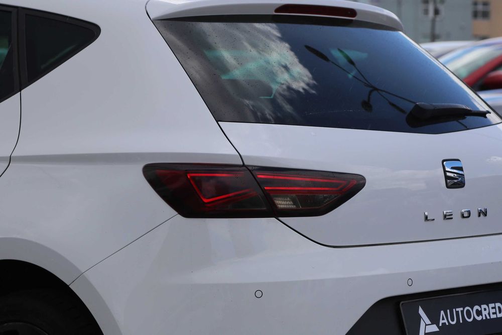 SEAT Leon 2015 Авто