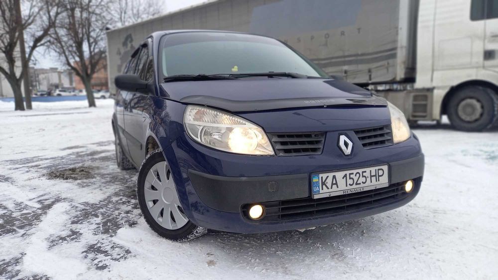 RENAULT GRAND Scenic-2 7 місць 1.6-16v 2004