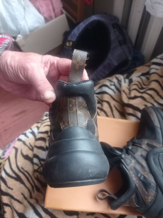 Кроссовки Louis vuitton