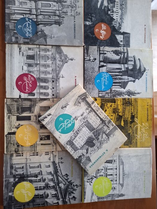 Seria 12 książek  Zabytki Warszawy PWN, Palac Sapiehów, Tyszkiewiczów,