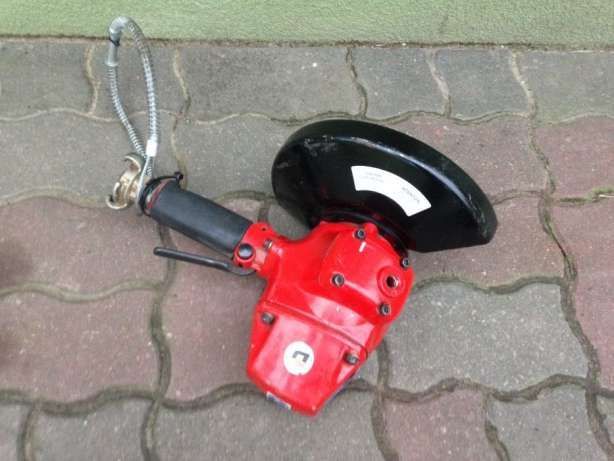 Duża szlifierka pneumatyczna UT 919 C 9 ' 230 mm.