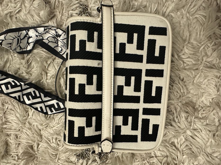 сумка fendi біло чорна