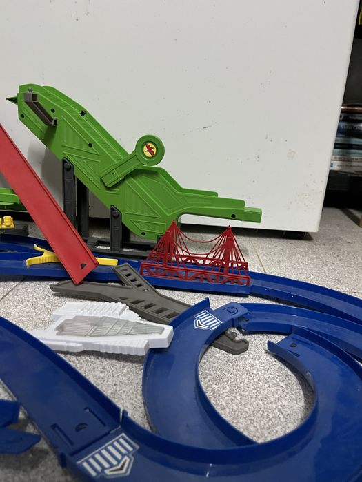 Majorette mega pista, hospital, policia e bombeiros