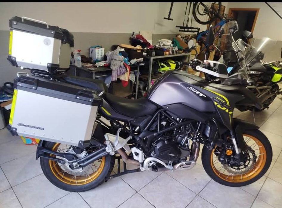 Moto QJ Motor 550 X