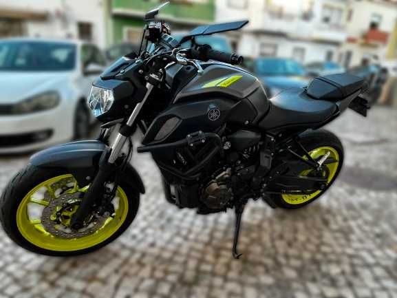 Yamaha MT-07 35kW Night Fluo - 2018