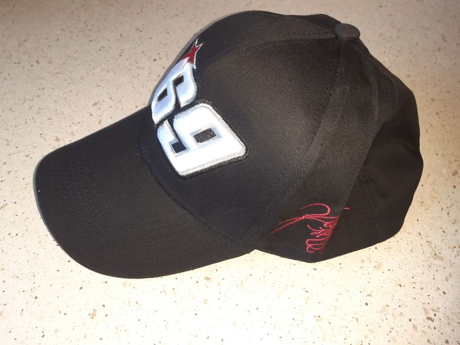 Bejsbolówka czapka z daszkiem haft