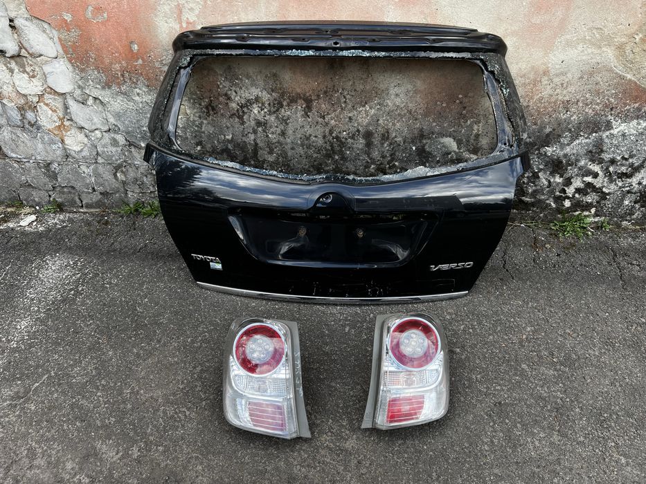 Toyota Verso після ДТП