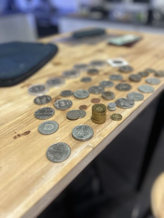 Conjunto moedas de colecionador antigas