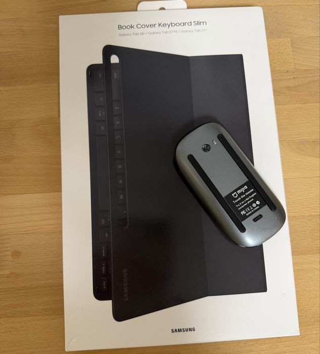 Чохол клавіатура до планшету Samsung і мишка, б/у