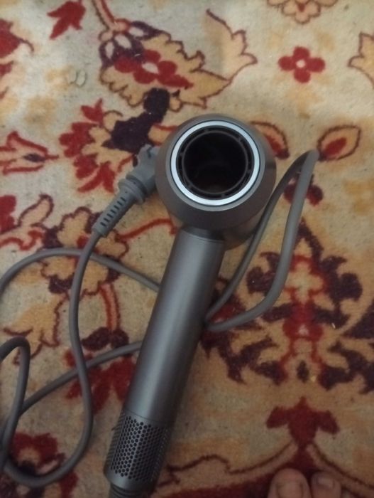 Dyson фен під ремонт