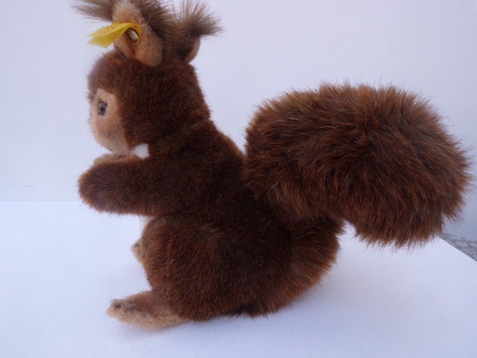 Peluche Steiff Esquilo Altura 22 cm 071331