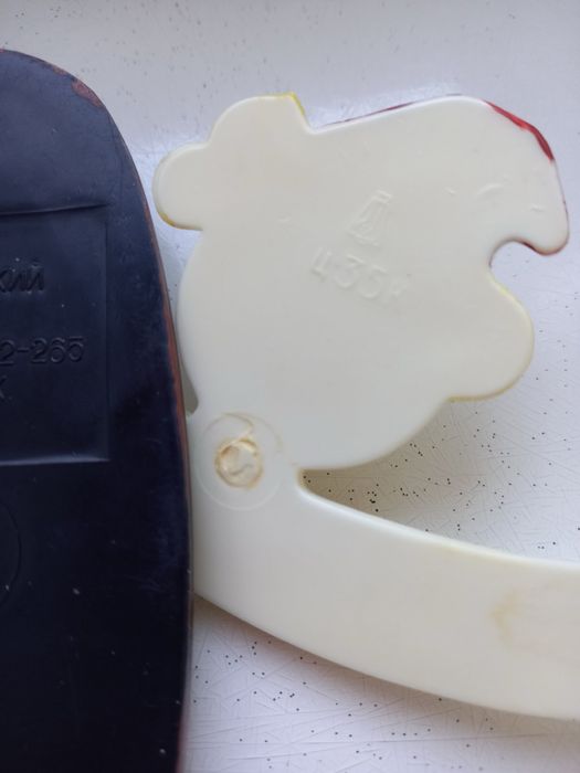 Вешалка и писающий мальчик СССР