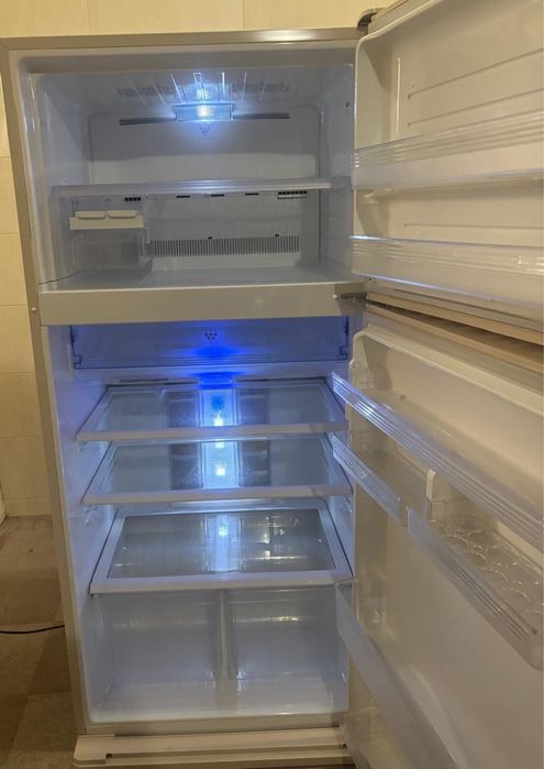 Холодильник SHARP бежевый