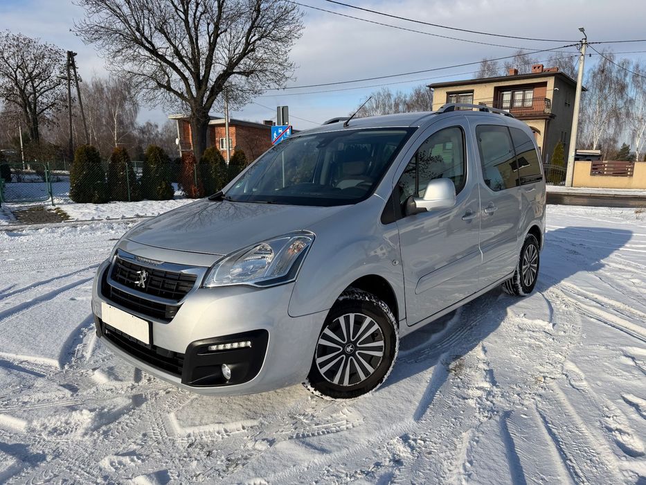 Peugeot Partner 120KM 6 BIEGOWY LIFT LED tempomat sensory relingi elektryka idealny