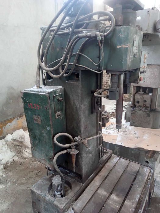 Хонинговальний станок 3к833