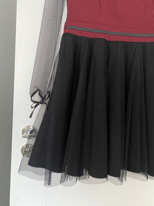 Sukienka brokatowa z tiulem 42 XL bordowa czarna