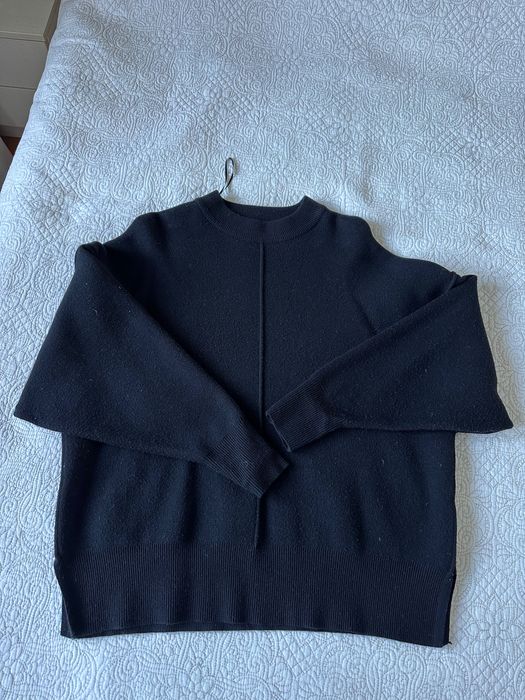 Теплий чорний светр ZARA