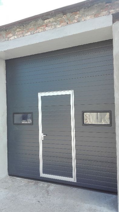 Brama garażowa kolor antrac od producent bramy segmentowe drzwi