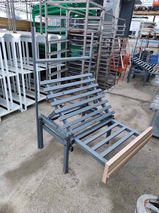 Стойки металлические для пакетов и другие