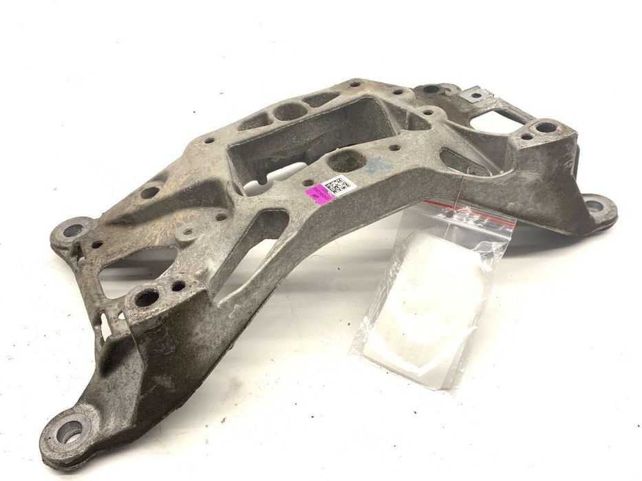 ŁAPA PODPORA SKRZYNI BIEGÓW  AUDI A4 B9 Avant (8W5, 8WD) 2015 - 2025 35 TFSI Mild Hybrid 110 kW