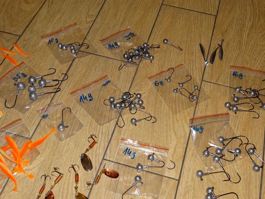 Zestaw spinningowych  przynęt wędkarskich