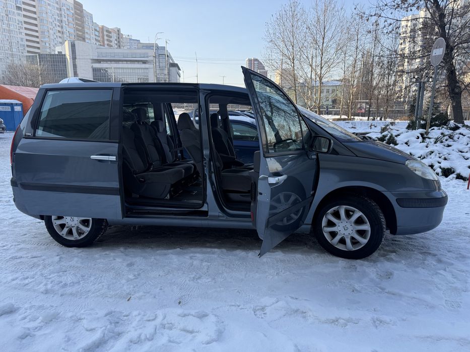 Peugeot 807 TDI 2.0  хороша комплектація