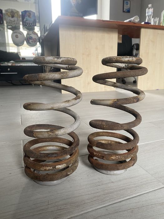 Пружини Ауді А4 Б6