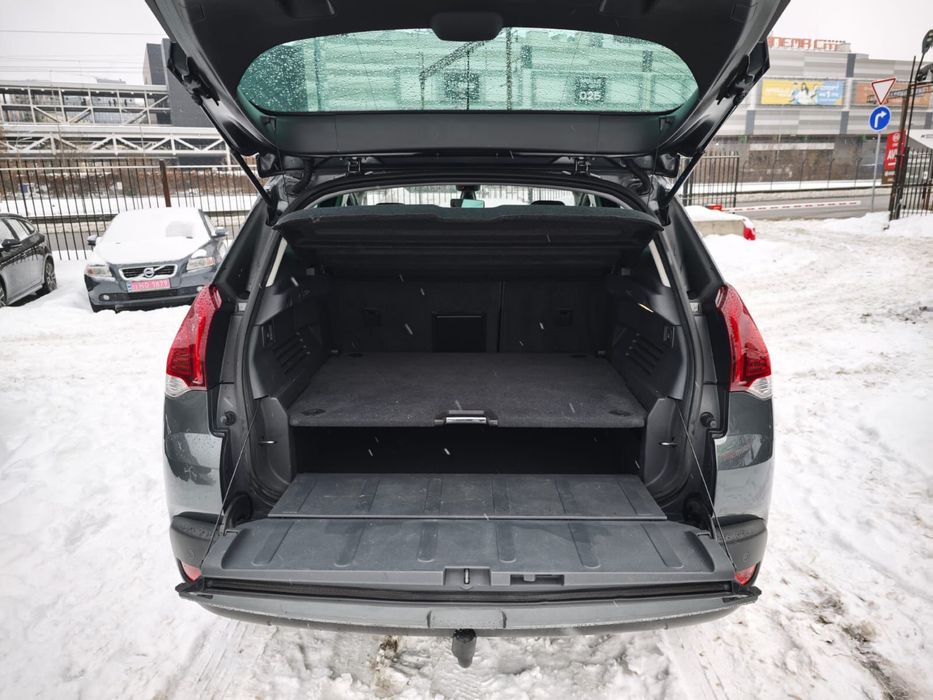 Peugeot 3008 (facelift) 2015 р. 1,6 HDi дизель, автомат