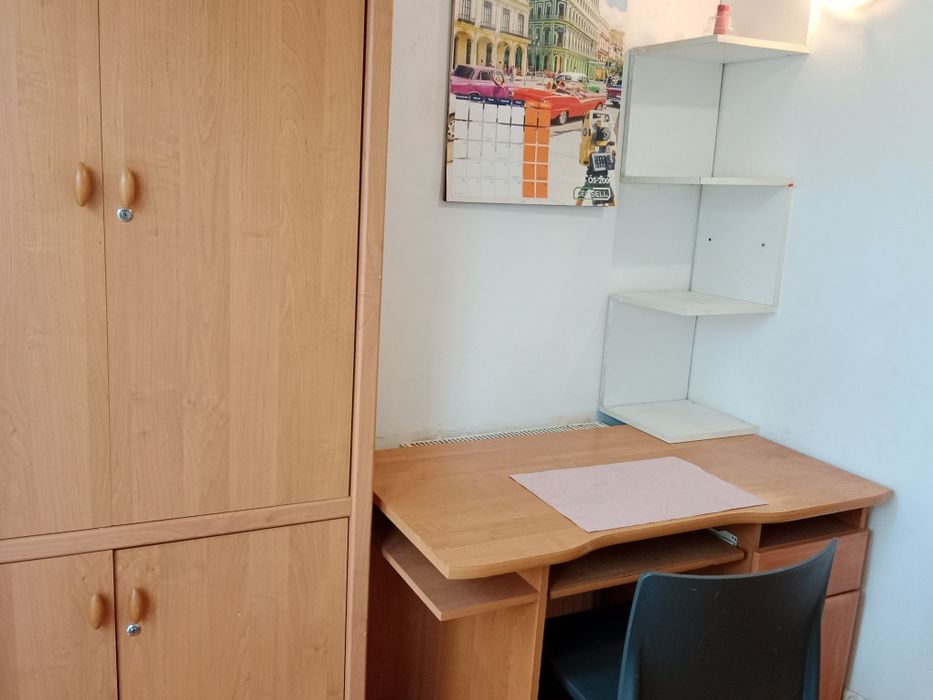 Mały pokój z łazienką i aneksem kuchennym oraz tarasem – pohled 3