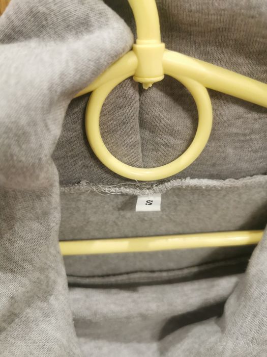 Nietypowa damska szara bluza z golfem rozmiar S