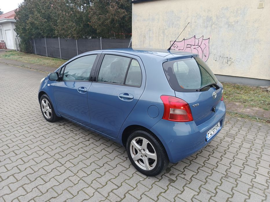 Toyota Yaris 1.3 benzyna Klima/Zadbana