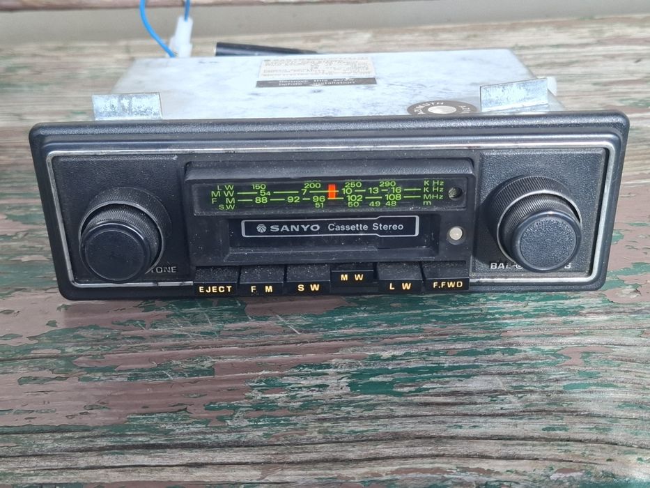 Auto-rádio vintage Sanyo