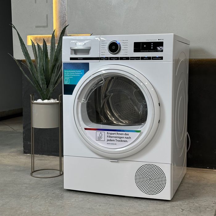 Білосніжна! Сушильна машина Siemens IQ700 WT47XMA