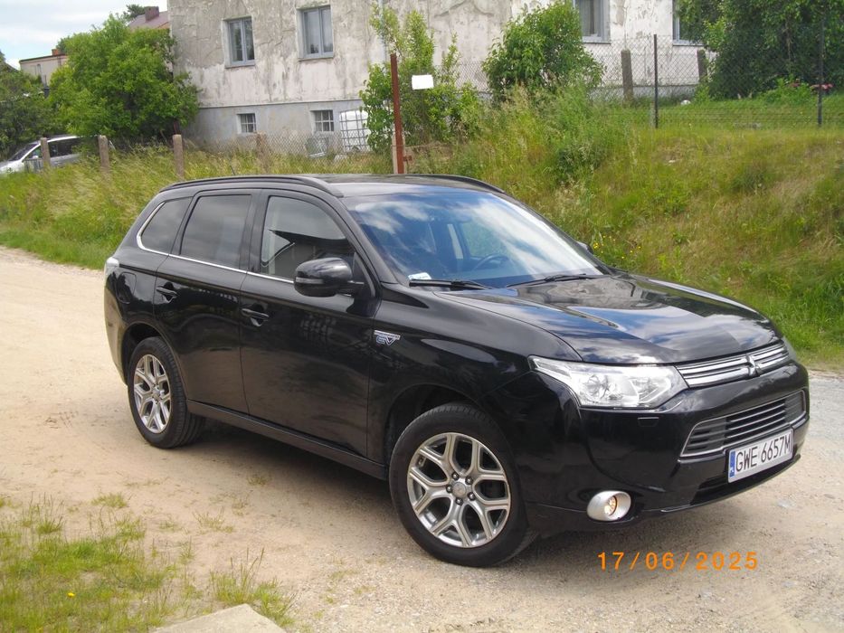 Mitsubishi Outlander Sprzedam Mitsubishi Outlander III PHEV 2014  LPG