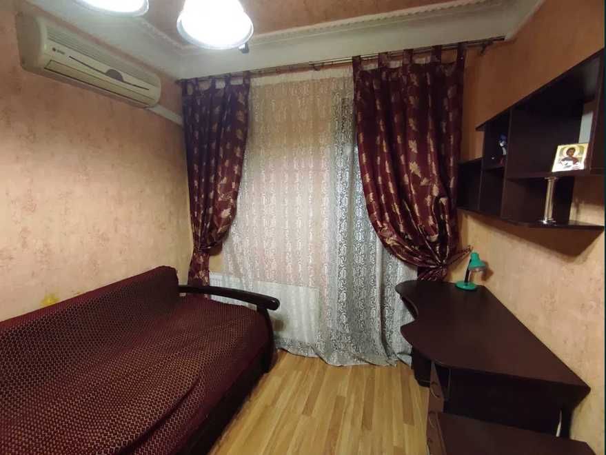 Продам 2 комн. кв-ру в п. Эсхар,  отопление газ. 2х конт. котел.