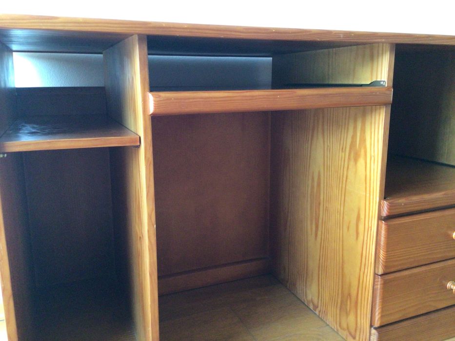 Secretária em madeira