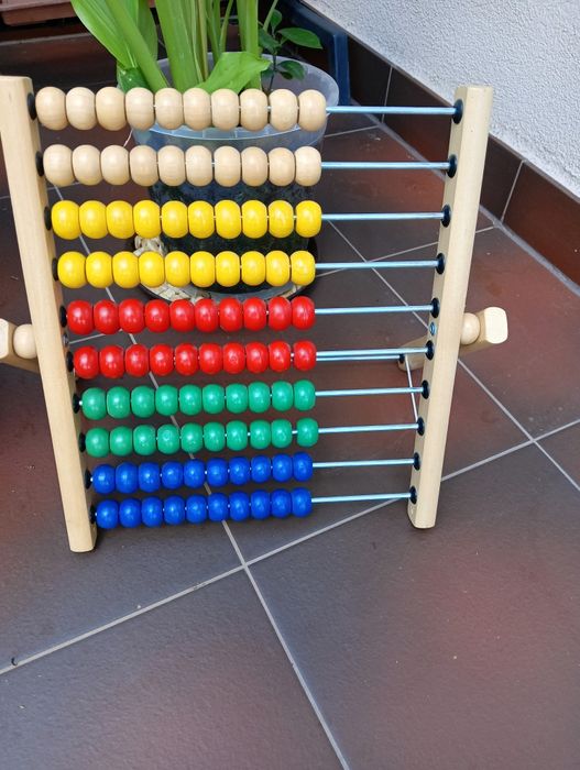 Liczydło drewniane, kolorowe