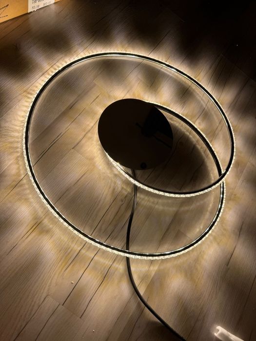 Nowoczesna lampa Led