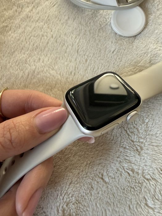 Apple Watch SE 2 gen GPS
