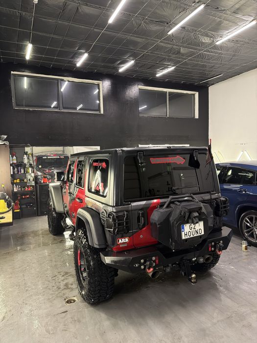 Jeep Wrangler JL  zderzak tył Rugged Ridge Spartan skrzynka na klape