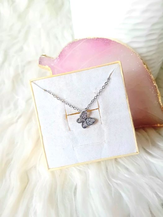 Nowy srebrny próby 925 delikatny łańcuszek motylek