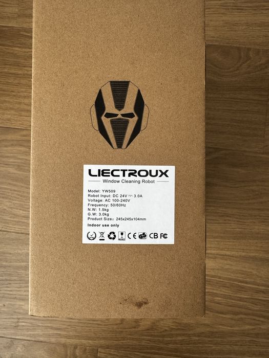 Robot do mycia okien Liectroux YW509, 4-kierunkowy strumień wody