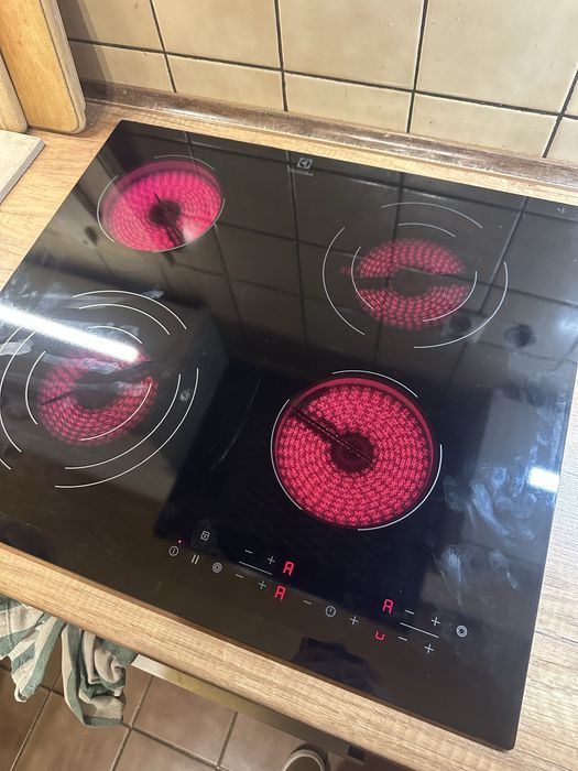 Usługi montażowe (AGD, RTV, gaz i indukcje )