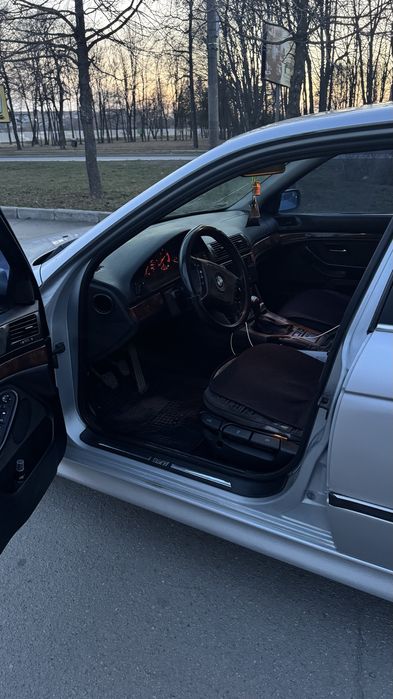 Продам БМВ Е39.