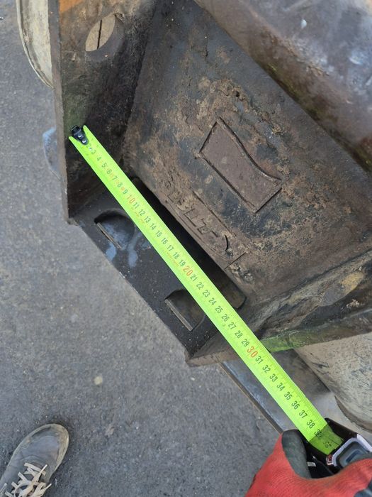 Łyżka na szybko złącze BLT 80 cm