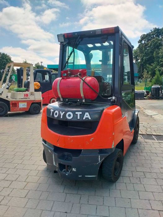 Навантажувач, Погрузчик  Toyota 8BG25